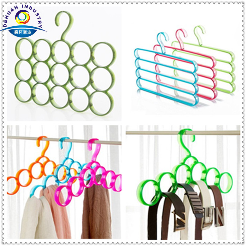 Plastic Scarf Hangers