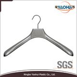 Plastic Hanger (6620-40)