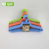 Wholesale Cheap Thin Plastic Hanger