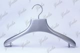 Luxury Wood Hanger (YLWD84265W-GRY1)