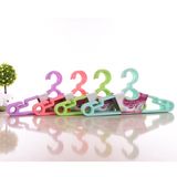 Four Colors High-Quanlity Plastic Hanger