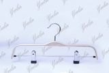 2015 Guangxi Yeelin Cheap Factory Price Coat Hanger for Clothes Wooden Hangers Wholesale (YLWD33712-NTLS1)