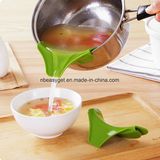 Round Edge Pan Funnel Water Soup Liquid Cook Gel Deflector Pour Drain Diversion Slip-on Pour Spout Pot Pan Round Mouth Edge Diverter Fluid Diversion Esg10243