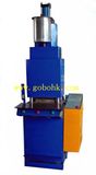 PVC Automatic Injection Molding Machine for Lighter/Cup Holder (Lx-P008)