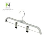 Rubber Paint Coated Plastic Bottom / Skirt Hanger with Metal Clips