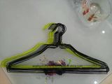 (Skidproof strips) PVC/Pet Coated Chromed Wire Hanger